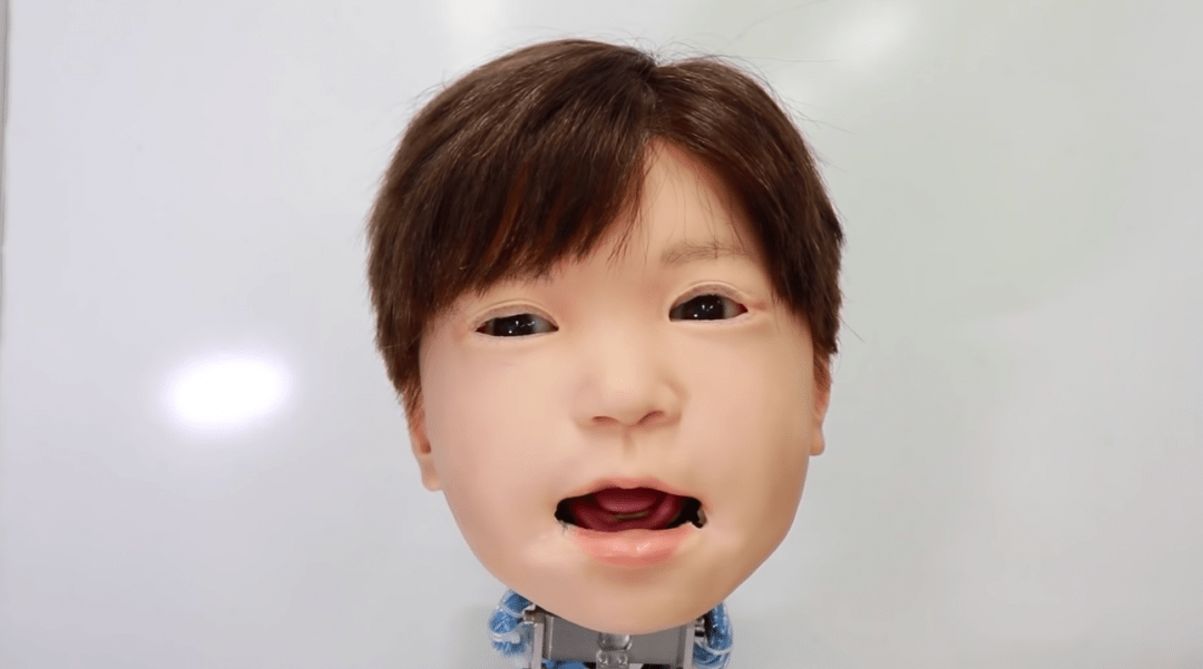 Японцы придумали робота, который чувствует боль (но не вашу)