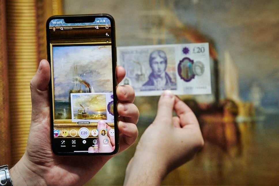 Snapchat оживил британский фунт с помощью дополненной реальности