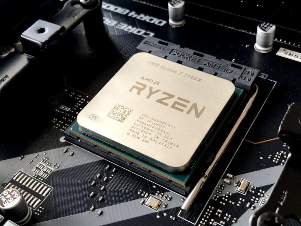 В процессорах AMD нашли три критические ошибки