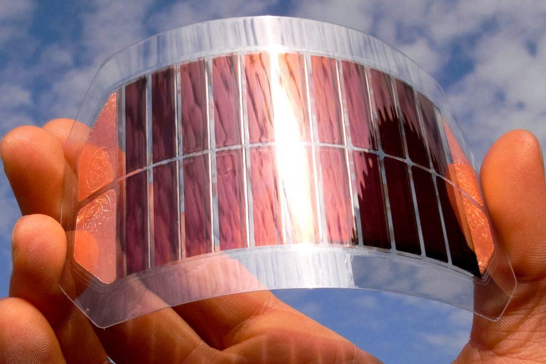 Учёные улучшили органические солнечные батареи с помощью квантовой механики