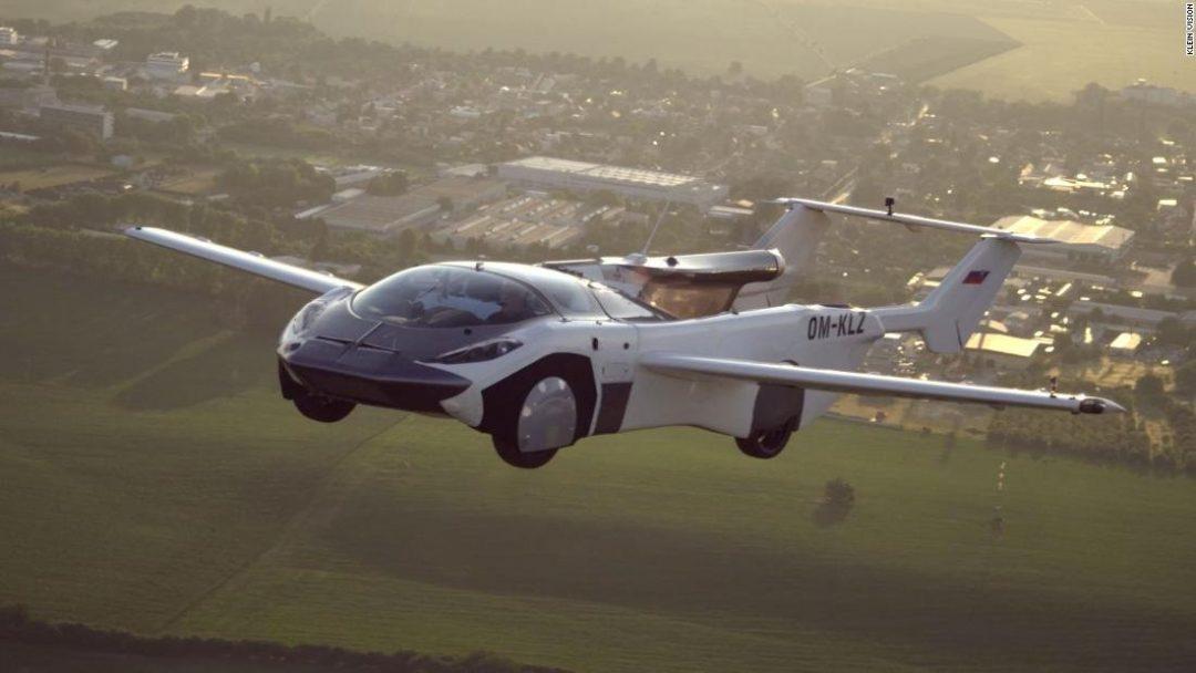 [Посмотрите] на первый полёт летающего автомобиля AirCar