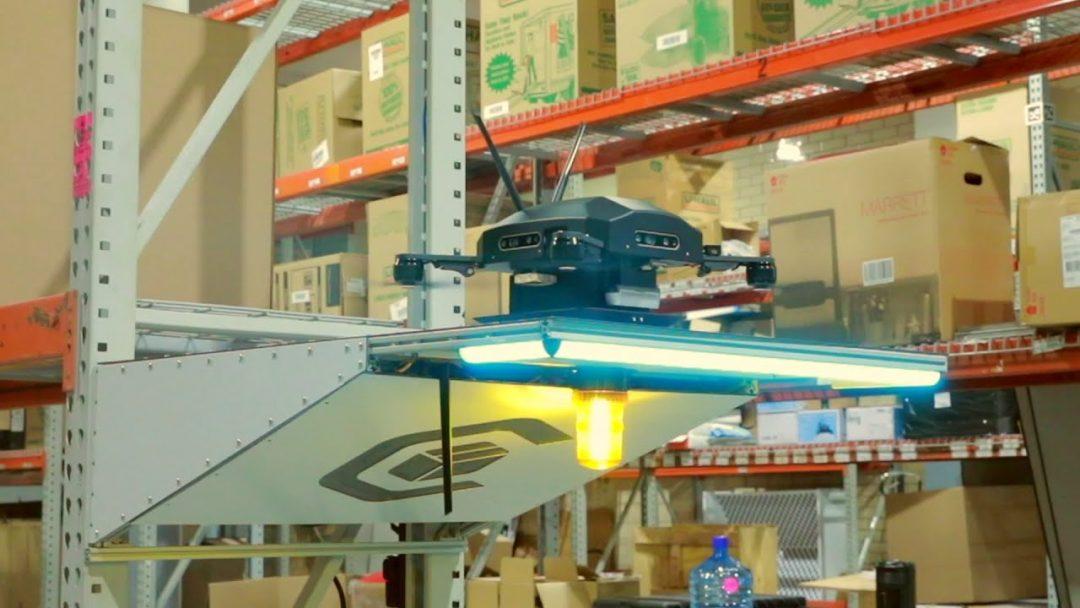 Посмотрите: дроны проводят инвентаризацию склада
