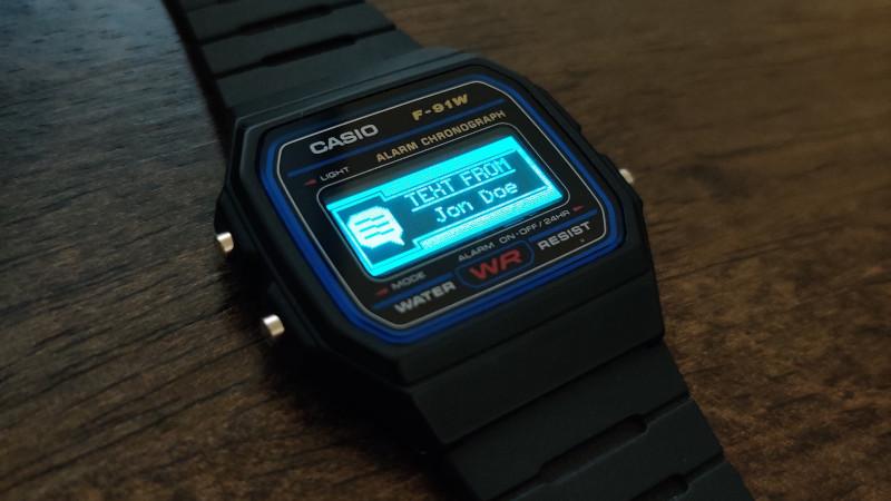 Разработчик превратил старые часы Casio в умные