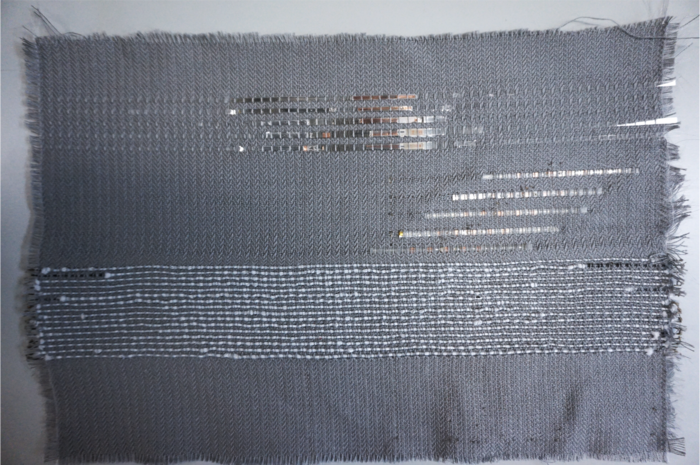Придумали, как производить тканые дисплеи и умный текстиль на обычном ткацком оборудовании